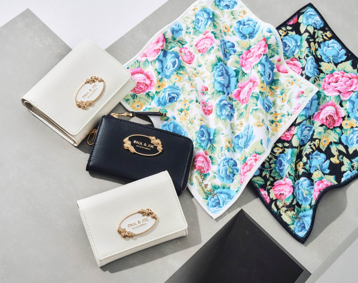 ポール ジョー アクセソワ新作 花柄スカーフでアレンジできるトートバッグ ローズモチーフの財布 ファッションプレス