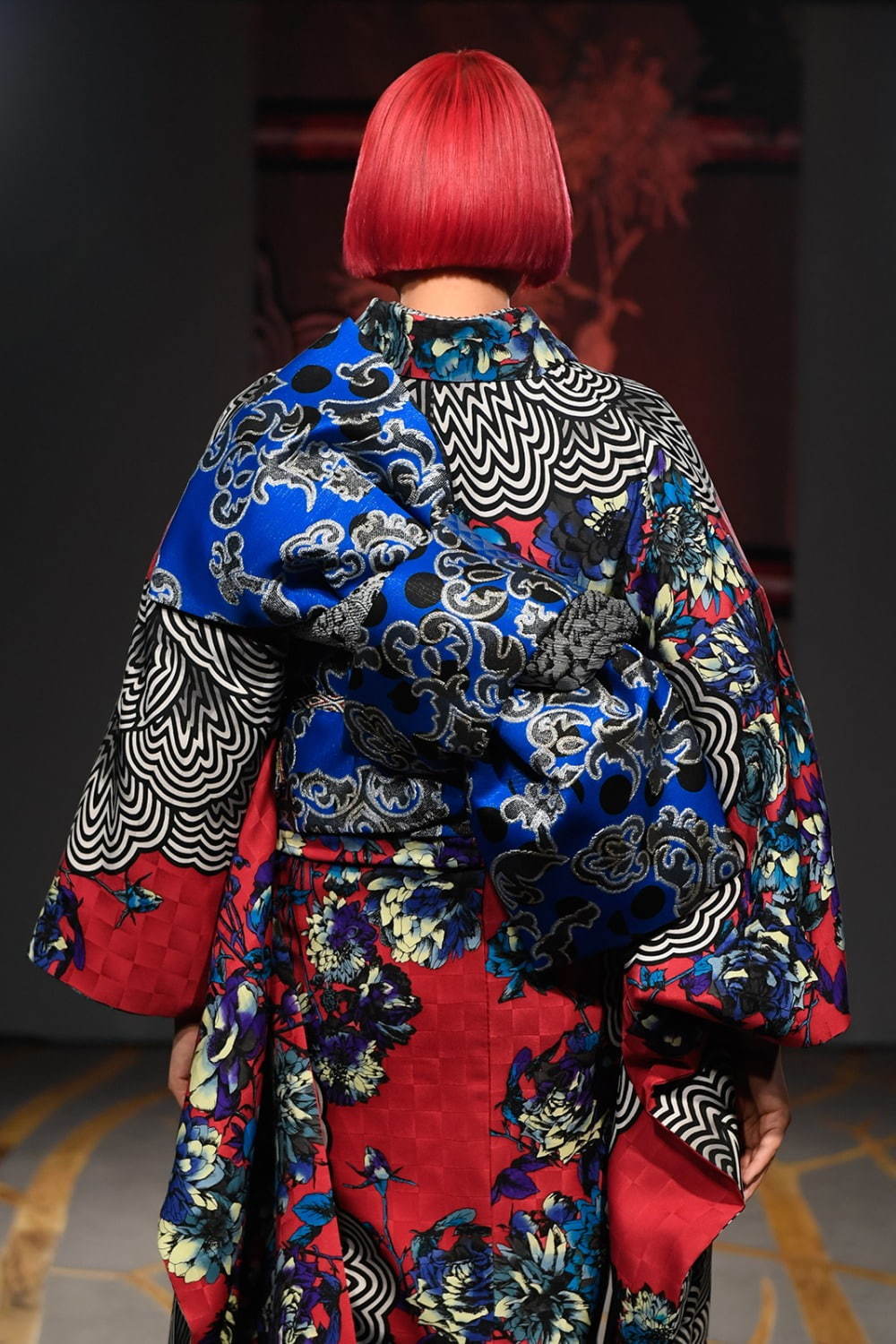 ジョウタロウ サイトウ 2020年秋冬コレクション - “霧の帝国”で纏う魅惑的な着物｜写真2