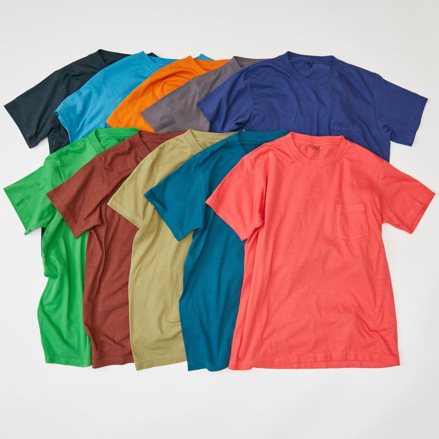 フィルメランジェの“草木染め”Tシャツ、牡丹やアヤメなどの鮮やかな色合いで｜写真12