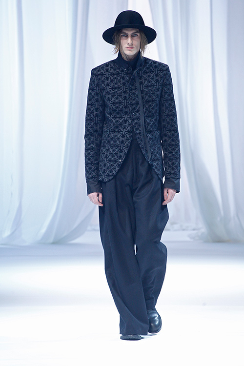 アン ドゥムルメステール(ANN DEMEULEMEESTER) 2013-14年秋冬