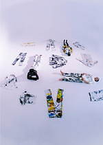 オフ-ホワイト×グラフィックアート界の伝説・フューチュラのコラボ、グラフィックTやスーツなど｜写真14