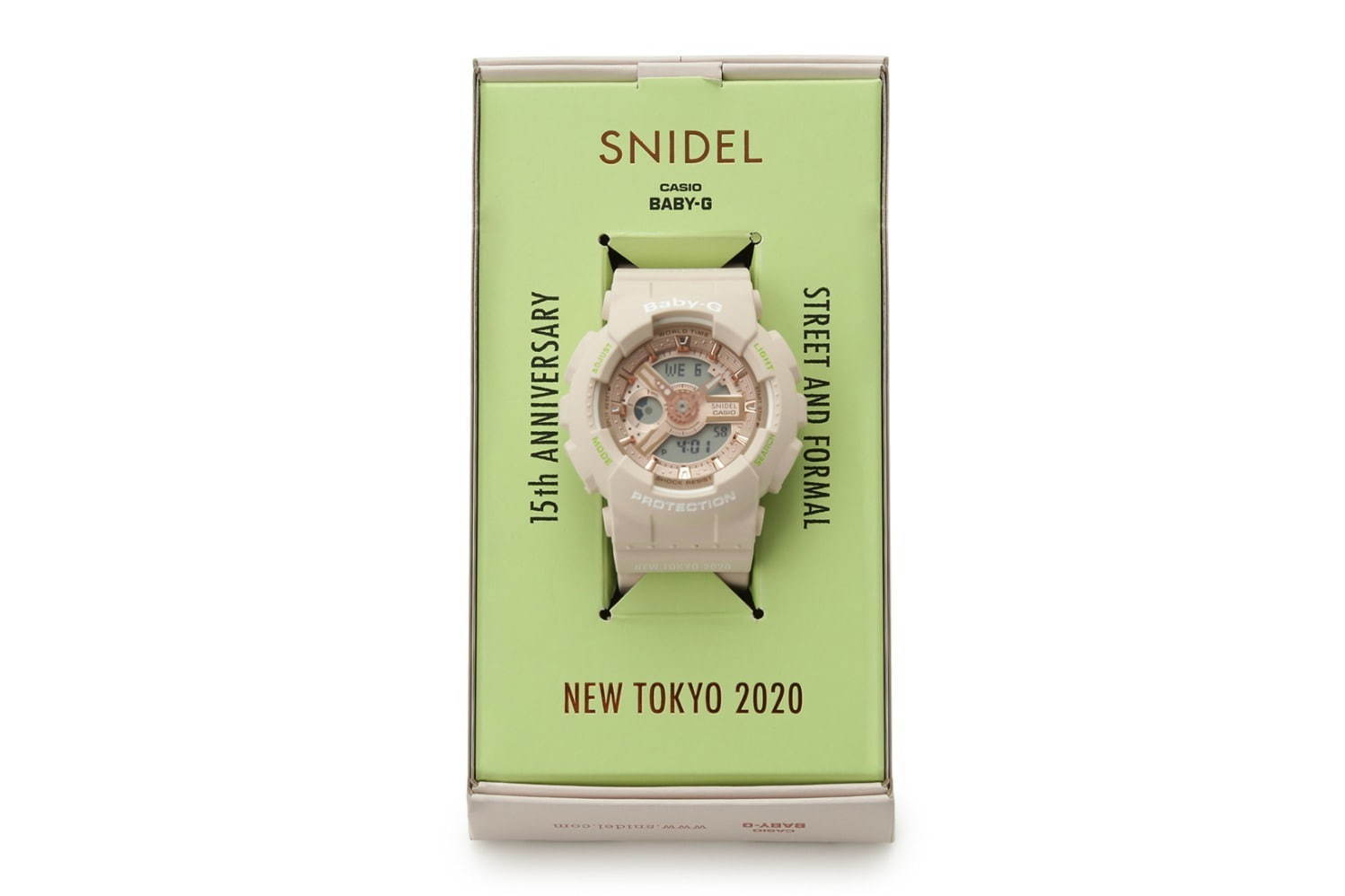 スナイデル Baby G コラボ腕時計 ピンクベージュのボディ ライムカラーのロゴ ファッションプレス
