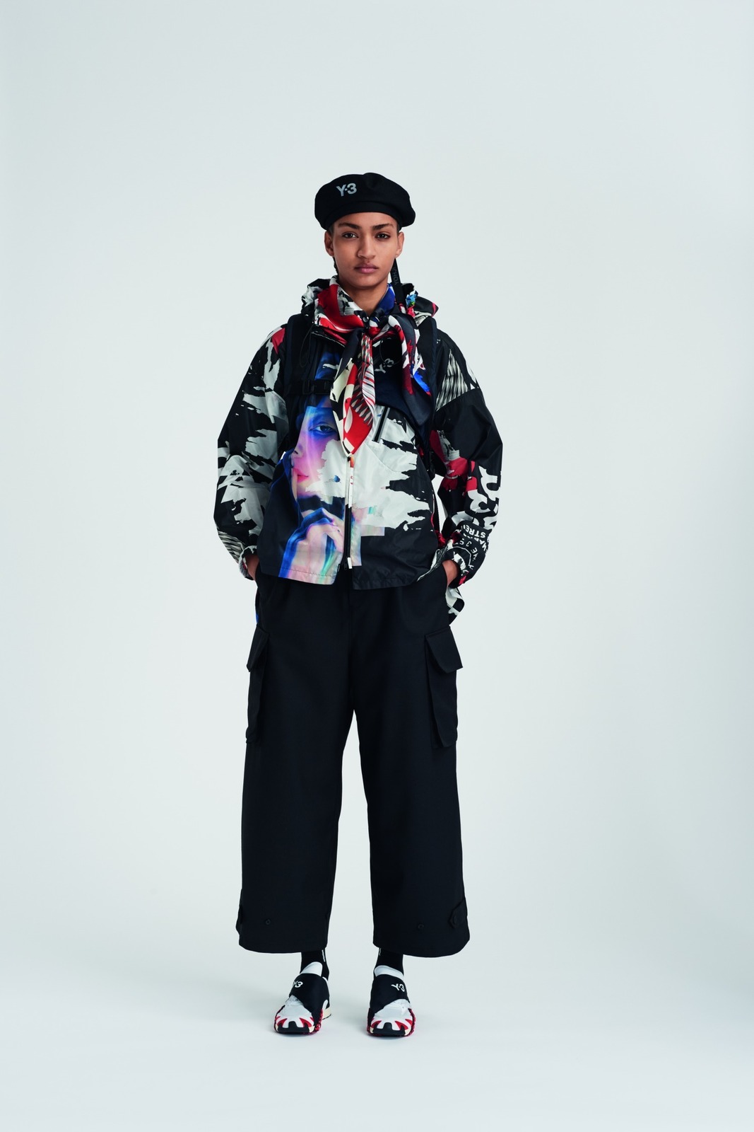 Y-3 20年秋冬メンズ＆ウィメンズコレクション、スポーツ競技×都市のムードをミックス｜写真19