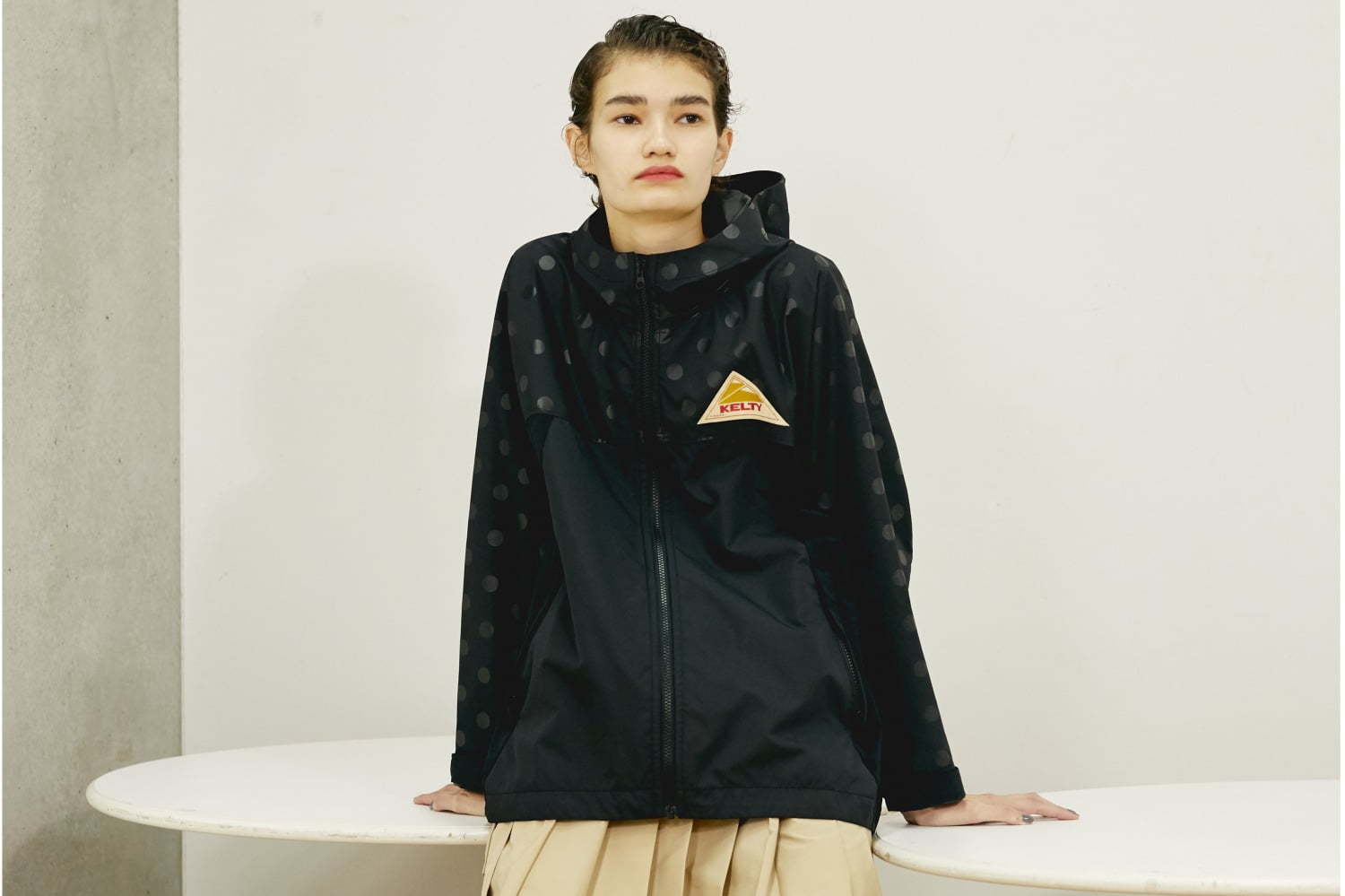 フラボアのケルティ別注アイテム、“バックパック”デザインのフーディやドット柄ブルゾンなど