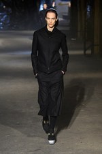 Y-3(ワイスリー) 2013-14年秋冬コレクション - 未来に向けたノスタルジア｜写真1