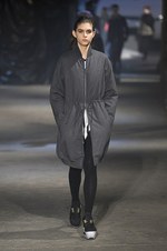 Y-3(ワイスリー) 2013-14年秋冬コレクション - 未来に向けたノスタルジア｜写真24