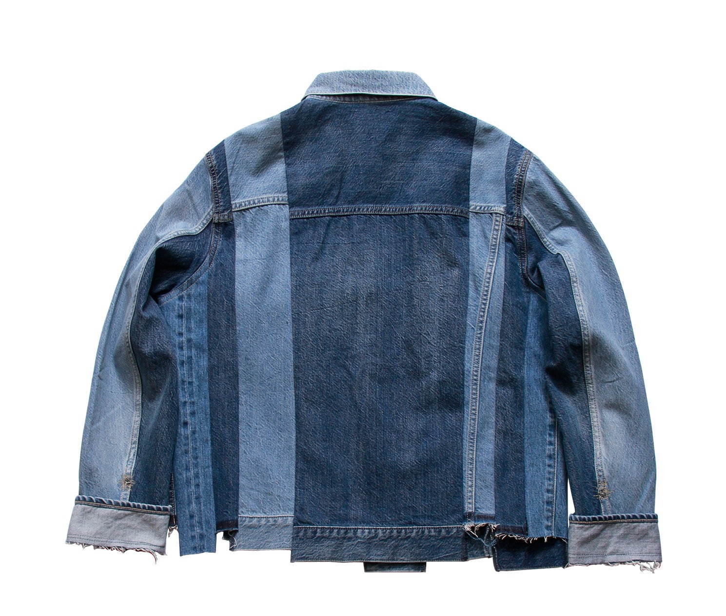 KUROのリメイクデニムジャケットが銀座限定で、“螺旋階段”イメージの裾 ...