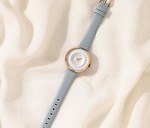 タックス“水面の波紋”モチーフのレディース腕時計、雫が落ちた水面を立体的な文字盤表現｜写真5