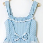 エミリーテンプルキュート“フルーツバスケット”主役の夏ワンピ、爽やかなブルーストライプとミックス｜写真12