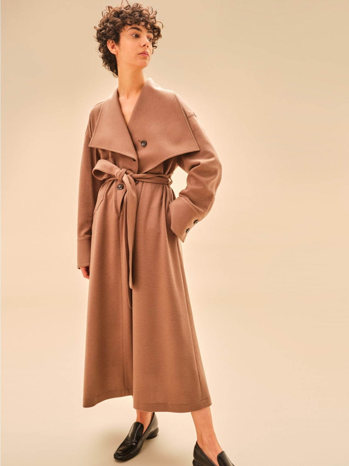 AKIRA NAKA　belted coat