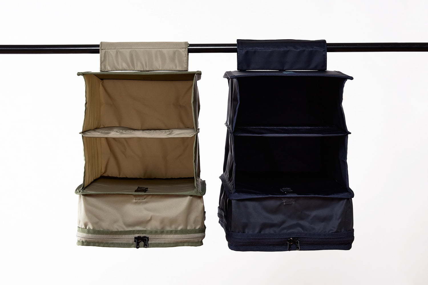 ポーターの“最大4枚収納できる”ニット専用トラベルケース、ジョン スメドレーと共同制作