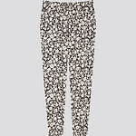 ユニクロのルームウェア特集＜ウィメンズ＞おうち時間を快適＆楽しく過ごせるドット柄パジャマや花柄リラコ｜写真17