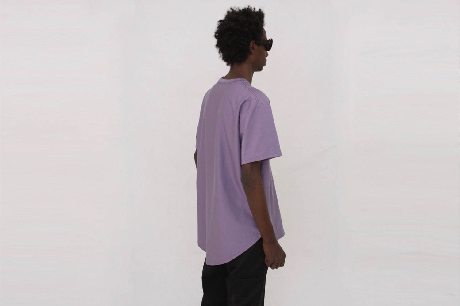 ソーイ ブックスのビッグシルエットTシャツが中目黒M.I.U.で、全14色の豊富なカラーで｜写真8