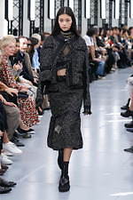 春のレディースアウター図鑑 - おすすめアイテム9選&“きれいめコーデ”も紹介｜写真16