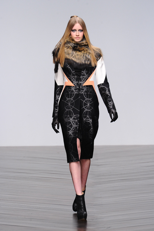 ジャン＝ピエール ブラガンザ 2013-14年秋冬<span>コレクション</span> - 写真8