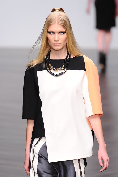 ジャン＝ピエール ブラガンザ 2013-14年秋冬<span>コレクション</span> - 写真17