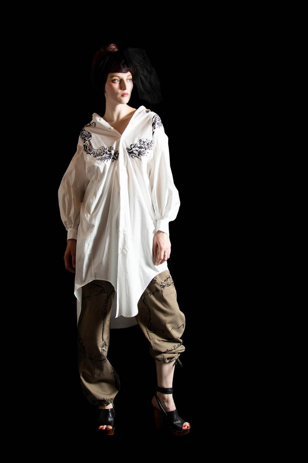 ヴェントリロクイスト 2020-21年秋冬｜female カーゴパンツ