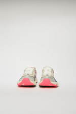 アクネ ストゥディオズ “ランニングシューズ”着想の新スニーカー、透け感シースルーアッパー｜写真33