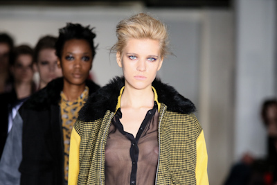 アンティポディウム(ANT!PODiUM) 2013-14年秋冬 ウィメンズ