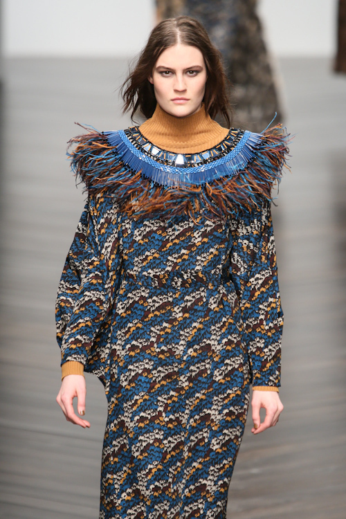 イッサ 2013-14年秋冬<span>コレクション</span> - 写真46