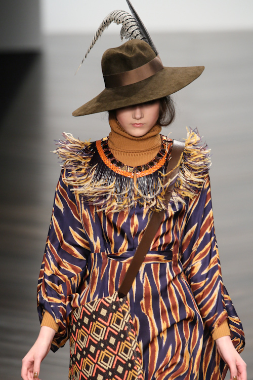 イッサ 2013-14年秋冬<span>コレクション</span> - 写真52