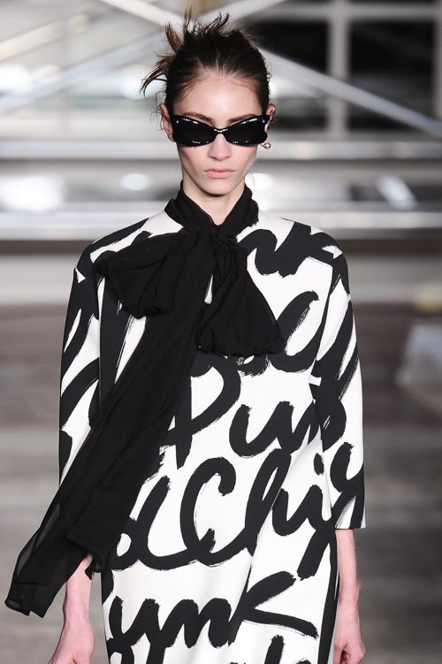 モスキーノ チープ＆シック(MOSCHINO CHEAP&CHIC) 2013-14年秋冬ウィメンズコレクション ディテール - 写真2