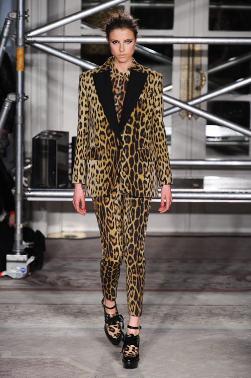 モスキーノ チープ＆シック 2013-14年秋冬<span>コレクション</span> - 写真21