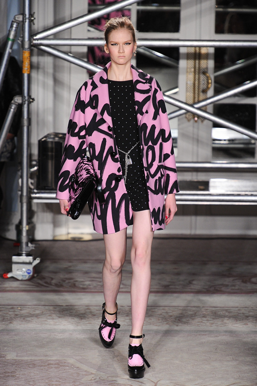 モスキーノ チープ＆シック 2013-14年秋冬<span>コレクション</span> - 写真29