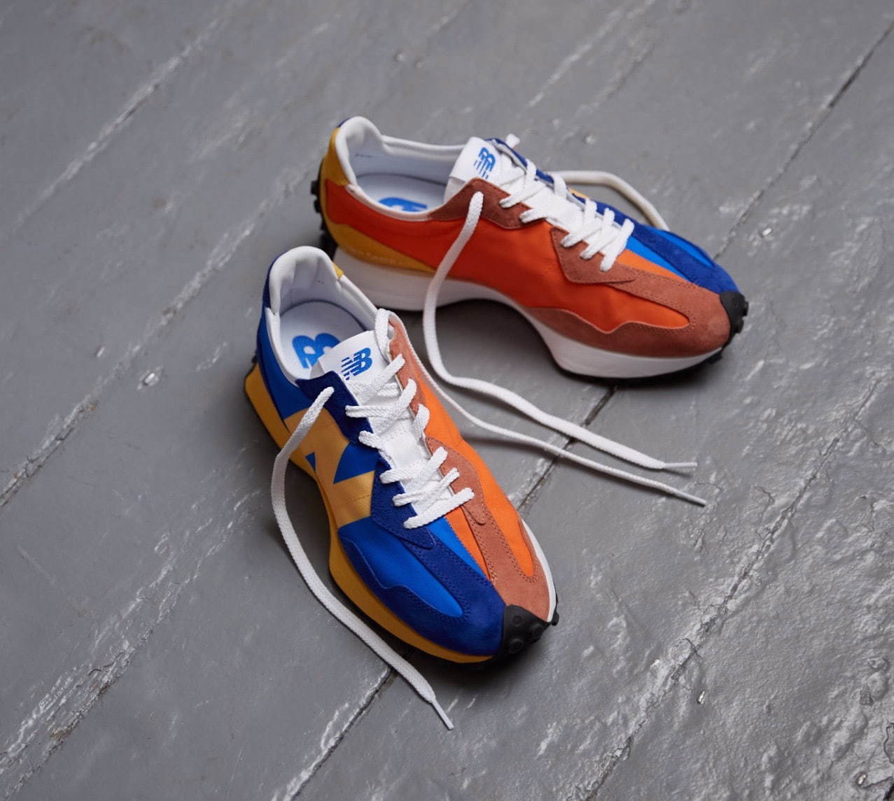 ニューバランス(New Balance) 327｜写真1