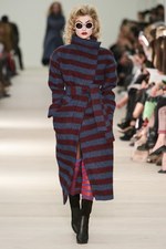 ヴィヴィアン・ウエストウッド レッドレーベル 2013-14年秋冬コレクション - 自然と神話の世界をプレイフルに｜写真1