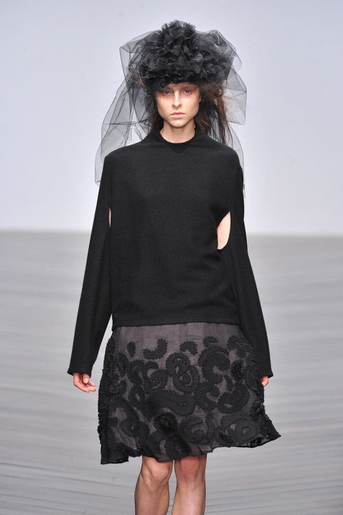 ジョンロシャ : JOHN ROCHA - ファッションプレス