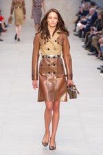 バーバリープローサム(Burberry Prorsum) トレンチキス｜写真6