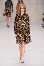 バーバリープローサム(Burberry Prorsum) トレンチキス｜写真30