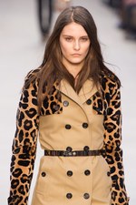 バーバリープローサム(Burberry Prorsum) トレンチキス｜写真39