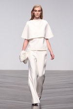 オスマン 2013-14年秋冬コレクション - ドレープで魅せる都会的なハンサムウーマン｜写真9