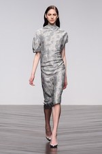 オスマン 2013-14年秋冬コレクション - ドレープで魅せる都会的なハンサムウーマン｜写真21