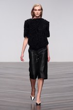 オスマン 2013-14年秋冬コレクション - ドレープで魅せる都会的なハンサムウーマン｜写真31