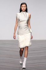 オスマン 2013-14年秋冬コレクション - ドレープで魅せる都会的なハンサムウーマン｜写真47