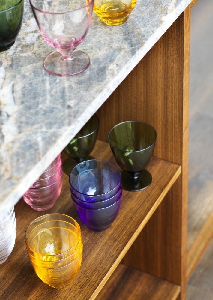 “水の波紋”モチーフのカラフル食器がホルムガードから、テーブルに広がる“色の流れ”｜写真5