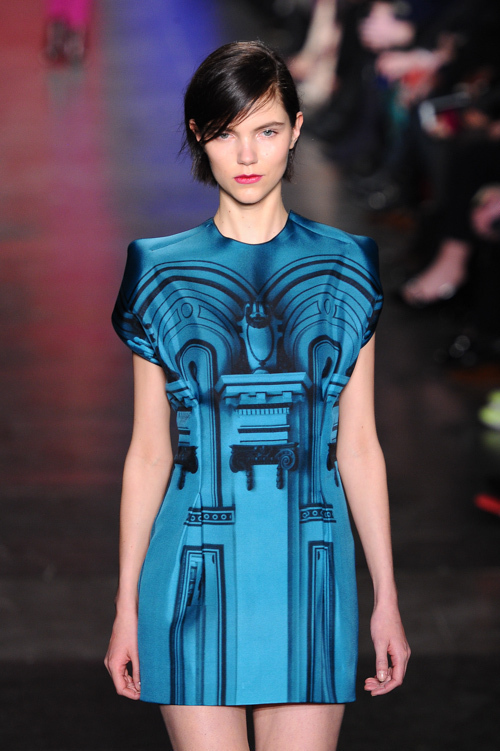 ポール・スミス(Paul Smith) 2013-14年秋冬コレクション - 配色とグラフィックで魅せるアーバンルック | 写真