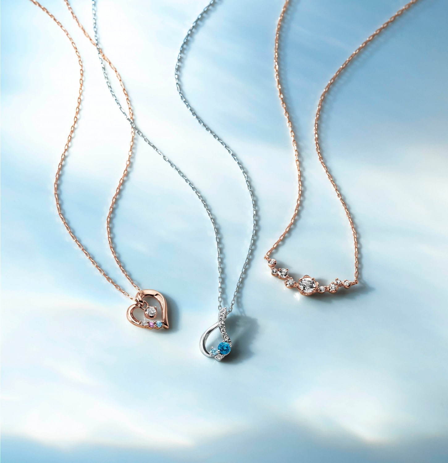 4 の新作ジュエリー 夏の睡蓮やあじさいをイメージしたネックレス ダイヤモンドや天然石を使用 ファッションプレス