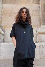 ユリウスから立体的シルエットの伸縮デニム＆オーバーサイズトップス、旗艦店限定販売｜写真3