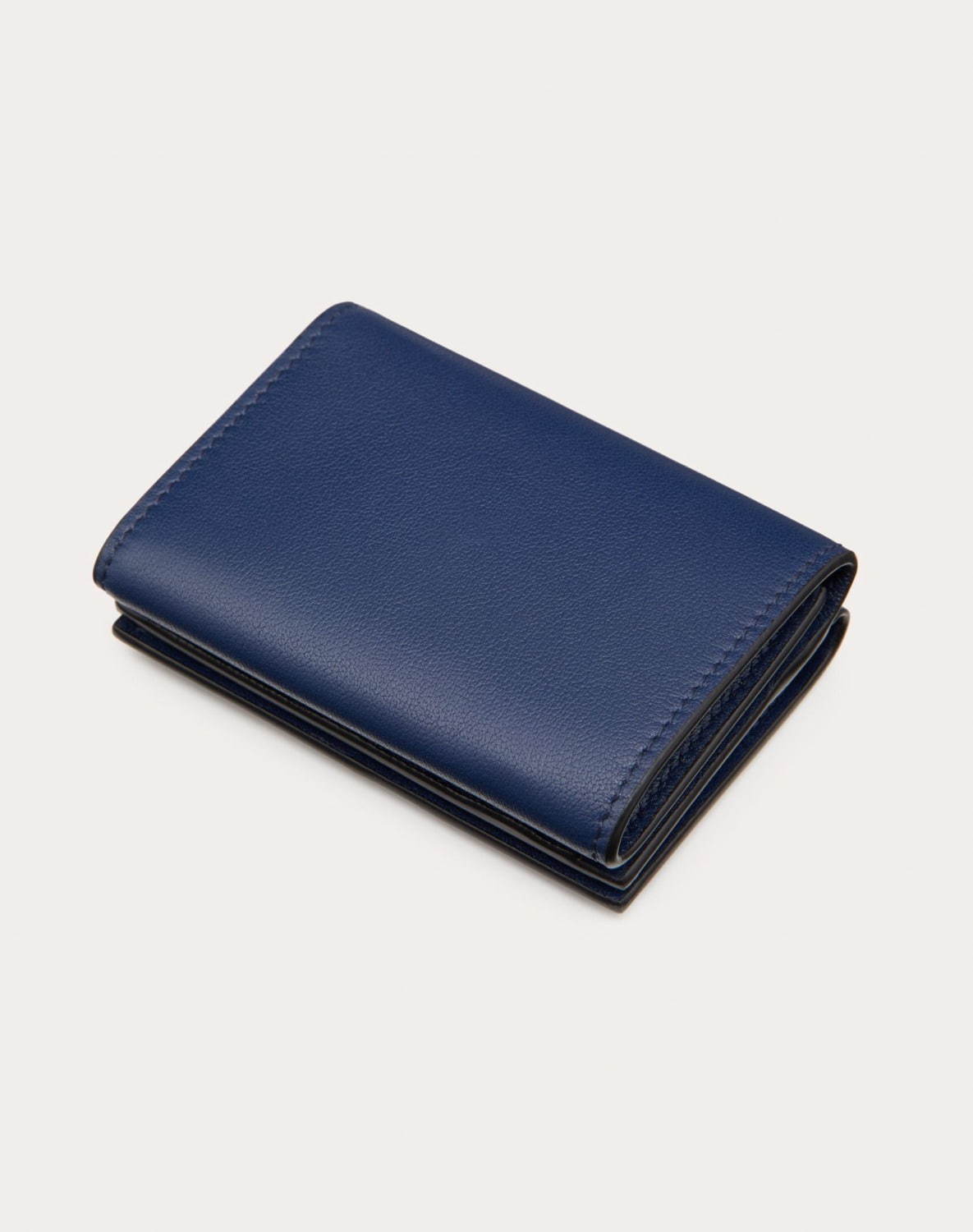 ヴァレンティノ ガラヴァーニのメンズ財布、ネオンカラーのストラップ付ミニ財布＆VLTNロゴの長財布｜写真12