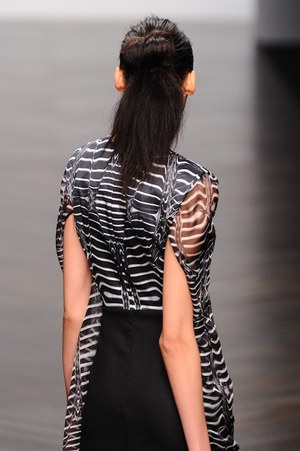 アミナカ ウィルモント(Aminaka Wilmont) 2013-14年秋冬ウィメンズコレクション ディテール - 写真14