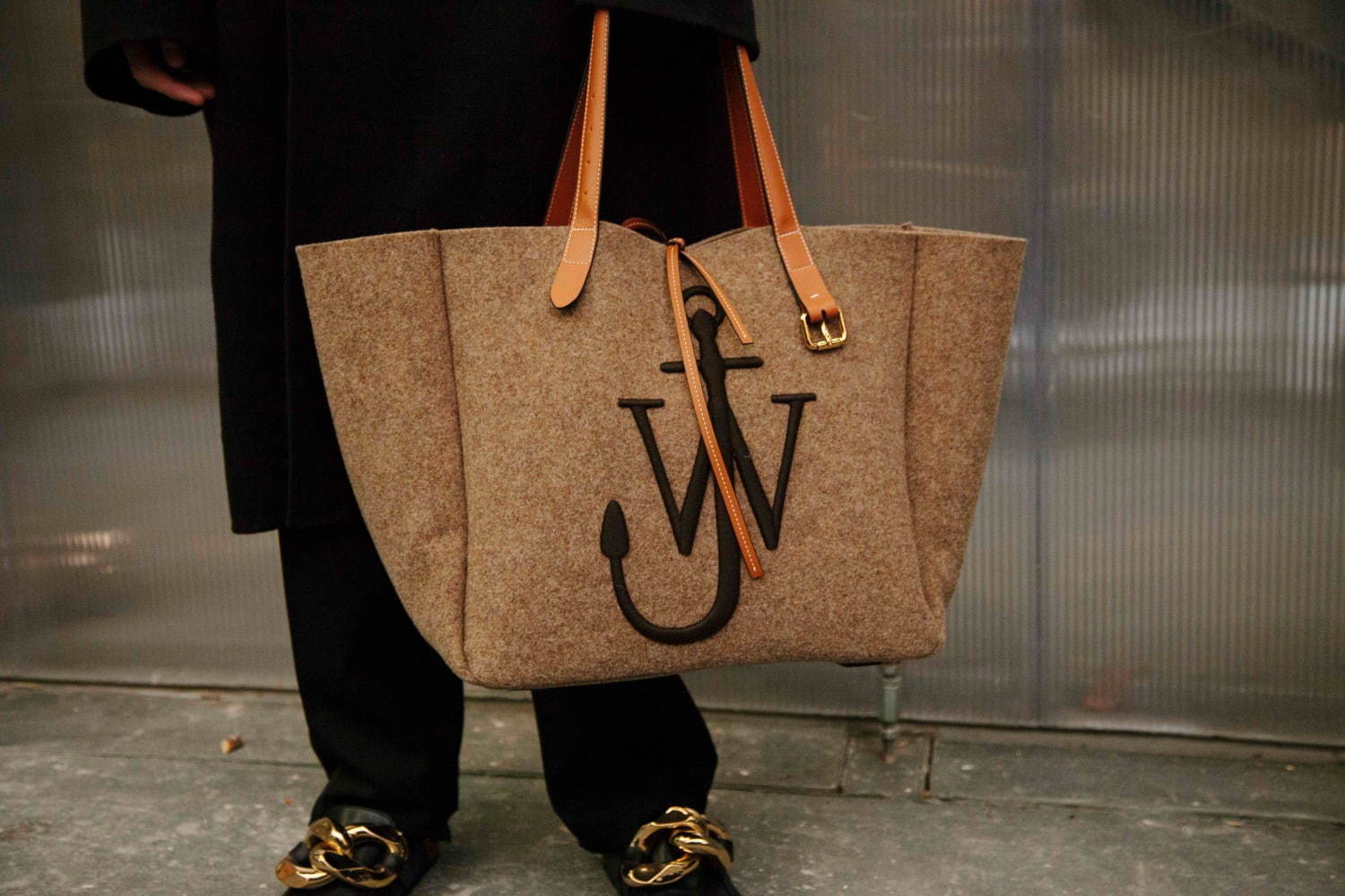 JW アンダーソン(JW Anderson) ベルトトート｜写真22