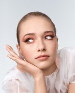 ボビイ ブラウン“幻のアイパレット”が限定復刻、プロの“3ステップ”テクを再現して美しい目もとへ｜写真9