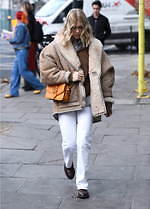 ルイ・ヴィトンからパリ“ポン・ヌフ橋”着想のレディースバッグ、LV サークル輝く丸みのあるボディ｜写真27