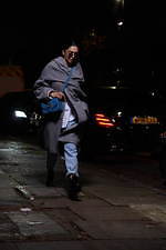 ルイ・ヴィトンからパリ“ポン・ヌフ橋”着想のレディースバッグ、LV サークル輝く丸みのあるボディ｜写真24