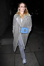 ルイ・ヴィトンからパリ“ポン・ヌフ橋”着想のレディースバッグ、LV サークル輝く丸みのあるボディ｜写真29