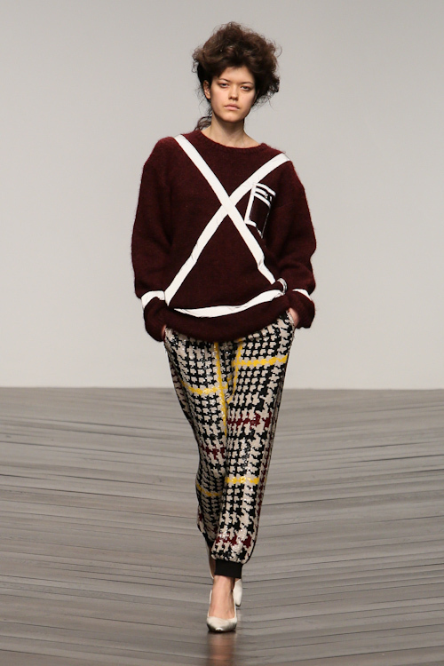 アシシュ(Ashish) 2013-14年秋冬ウィメンズコレクション  - 写真15